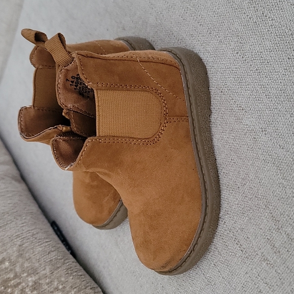 Boots - Picture 3 of 4